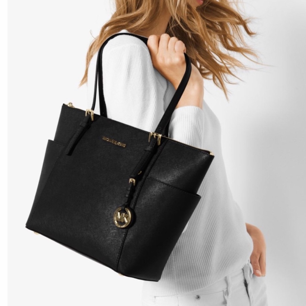 MICHAEL KORS Jet Set Top Zip Saffiano Leather Tote